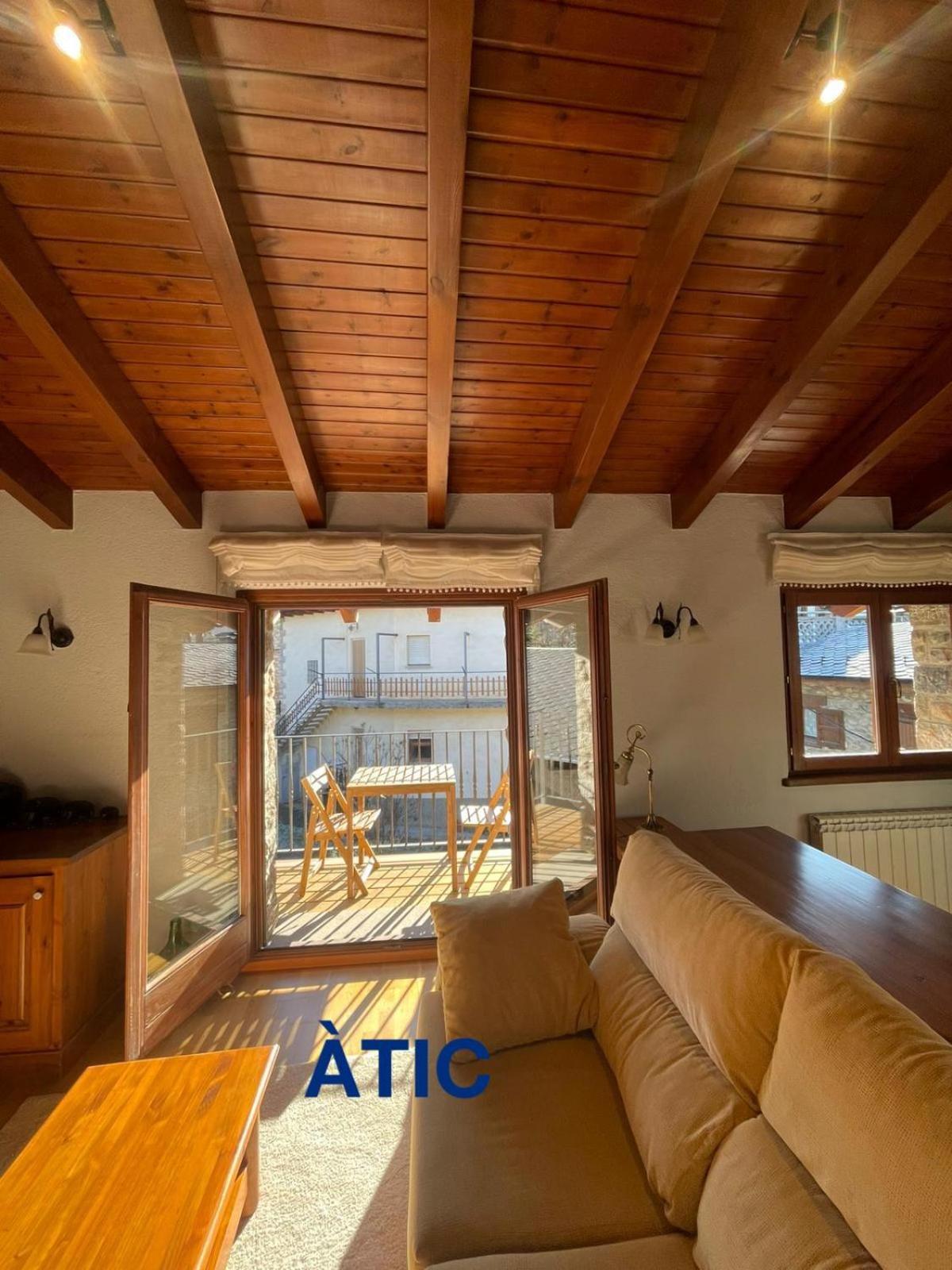 Apartaments Cal Bertran Белвер де Серданя Екстериор снимка
